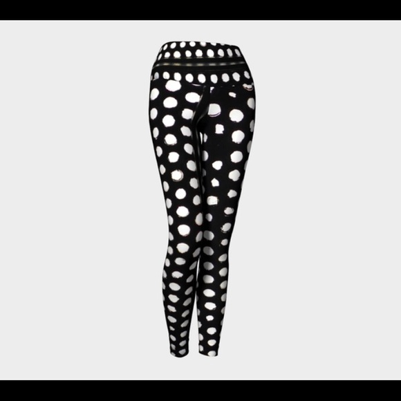Luxe Yoga Leggings - Polka Dot Upshot - Picture 1 of 4